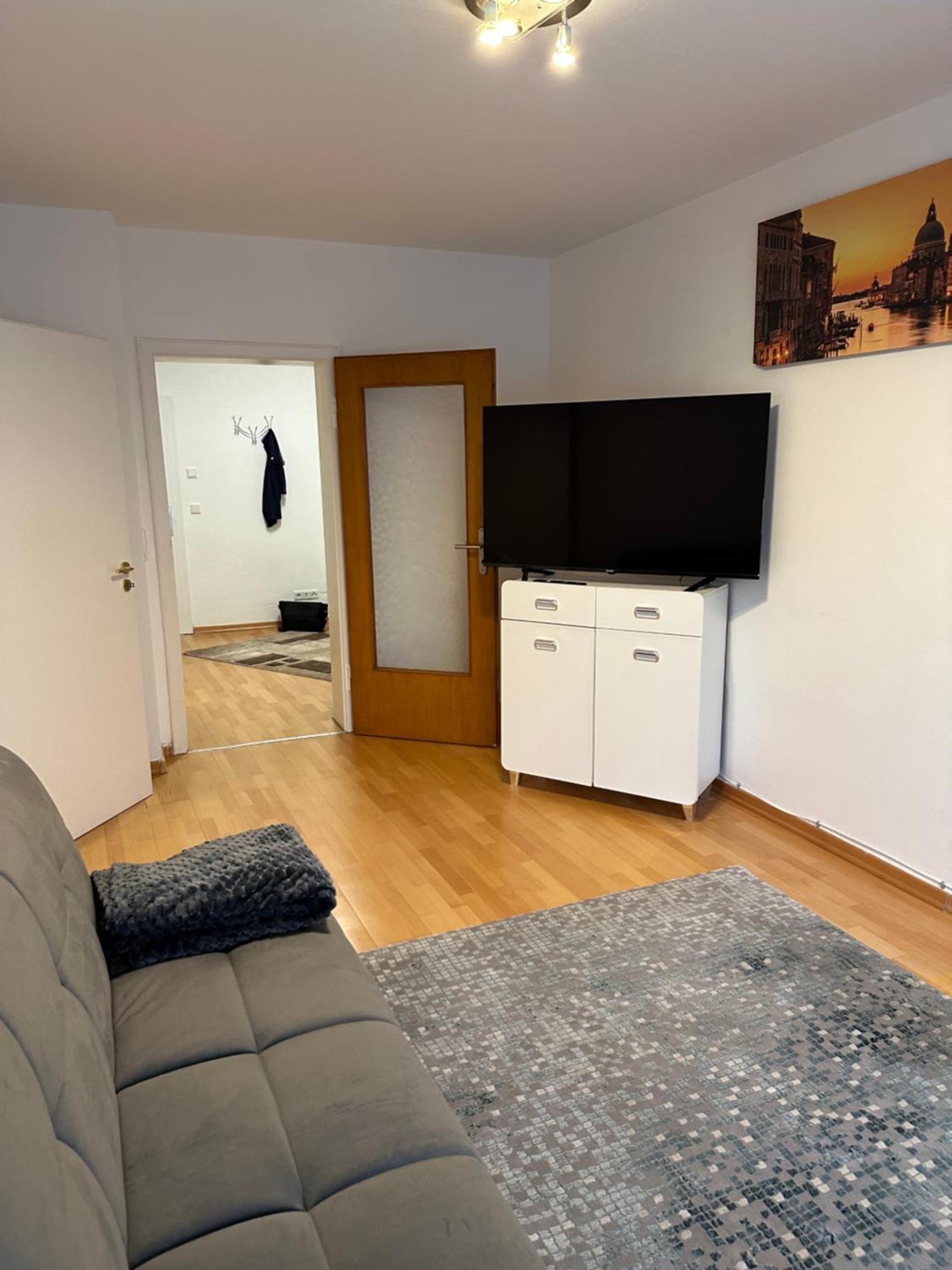 Apartment Holiday-ferienwohnung Solingen-mitte *